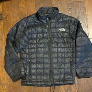 North Face boys Puffer coat size 7/8